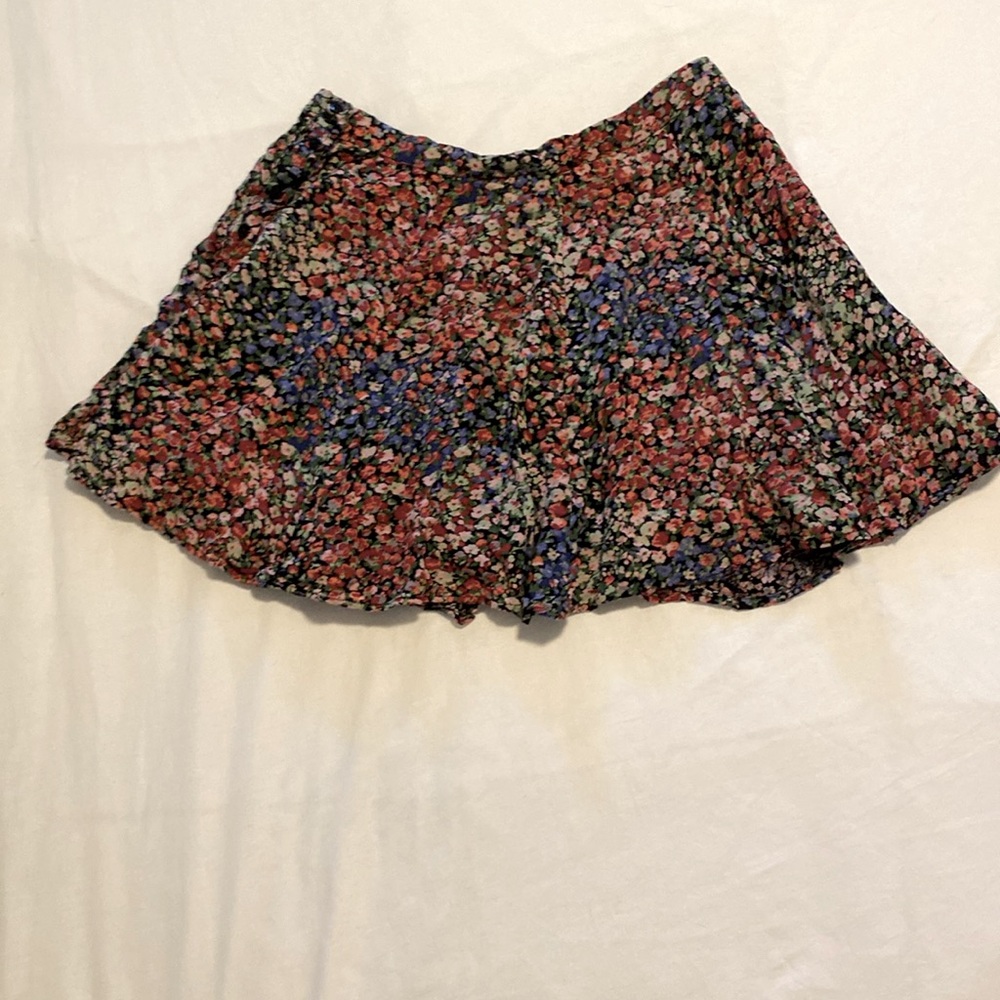 Urban outfitters,Ditsy floral mini skirt, size Medium